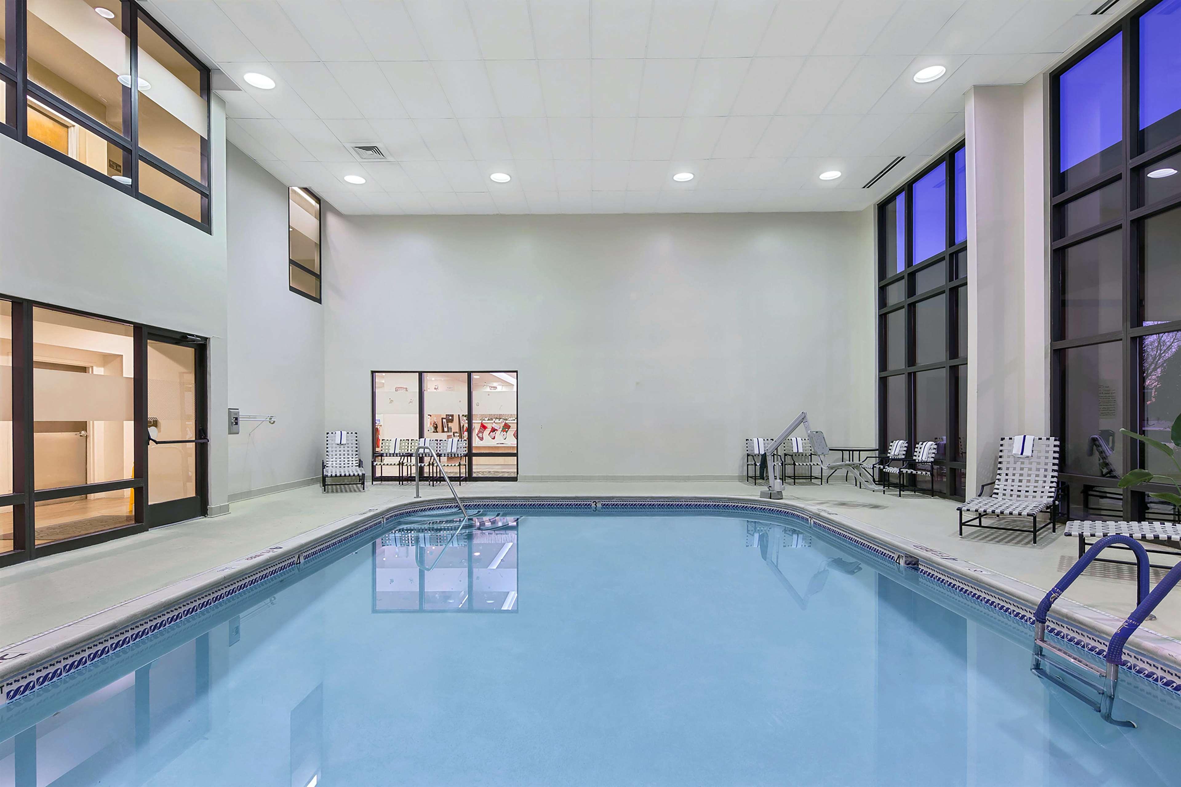 Hampton Inn Richmond-Меканиксвилл Экстерьер фото
